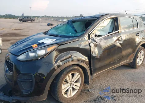 2019 Kia Sportage Lx z USA, uszkodzony, nr VIN KNDPM3AC5K7506673